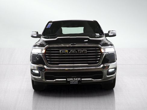 Used 2025 RAM 1500 Laramie AWD/4WD image 8