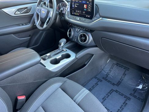 Used 2024 Chevrolet Blazer LT image 15