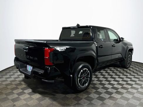 Certified 2025 Toyota Tacoma TRD Sport AWD/4WD image 7