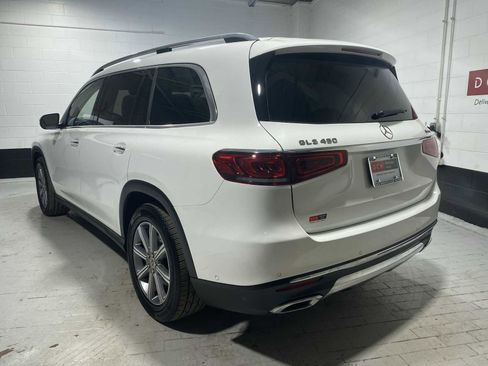 Used 2022 Mercedes-Benz GLS 450 4MATIC image 4