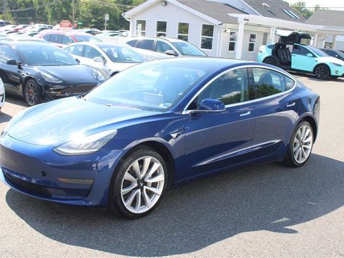 Used 2020 Tesla Model 3 Standard Range Plus RWD image 4