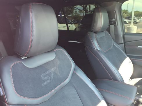 Certified 2025 Ford Explorer ST w/ Sun And Sound Package AWD/4WD image 12