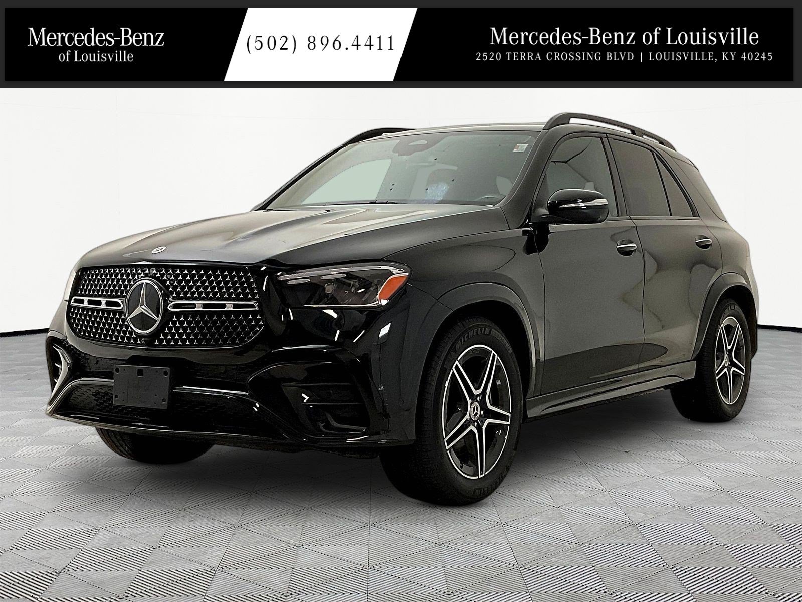 Certified 2025 Mercedes-Benz GLE 450 4MATIC w/ AMG Line Exterior image 1