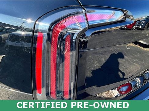 Used 2023 Kia Telluride EX w/ EX Captain's Chair Package image 30