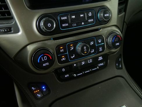Used 2018 GMC Yukon XL Denali w/ Open Road Package AWD/4WD image 29