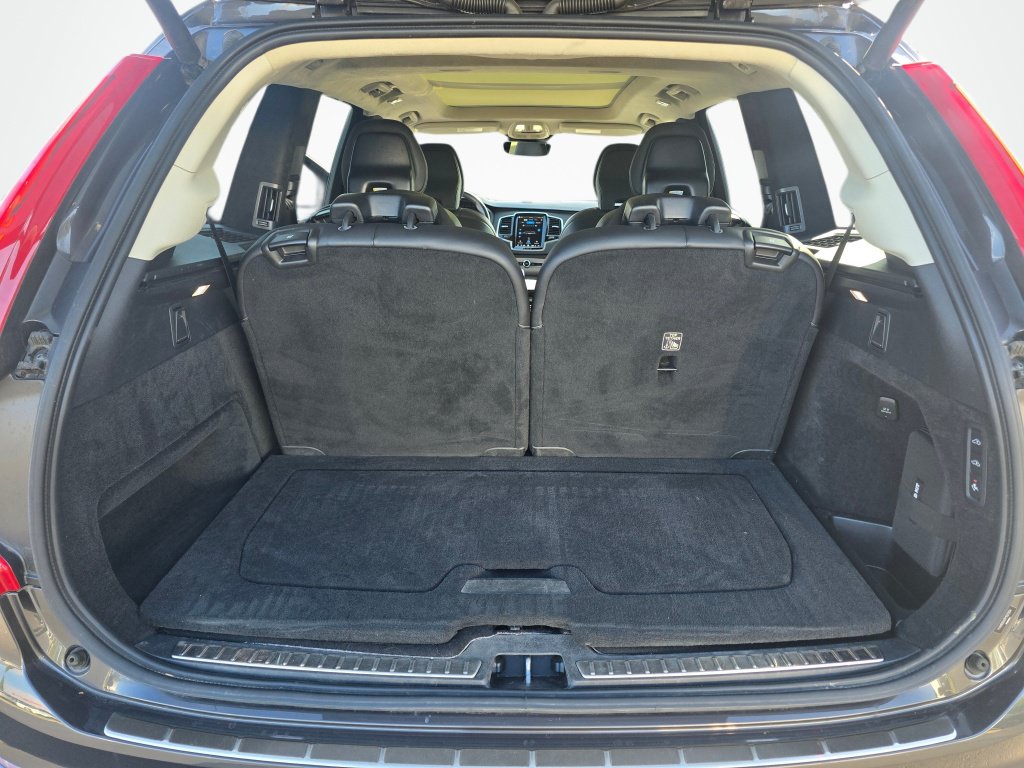 Used 2023 Volvo XC90 T8 Ultimate w/ Lounge Package AWD/4WD image 11