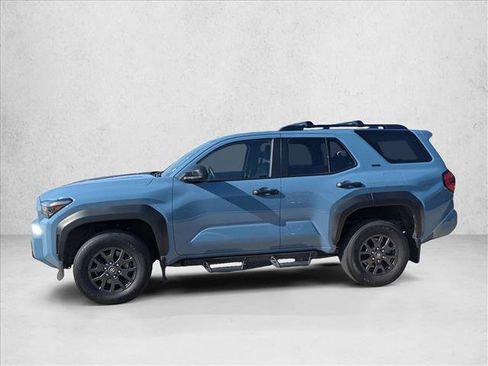 Used 2025 Toyota 4Runner SR5 AWD/4WD image 9