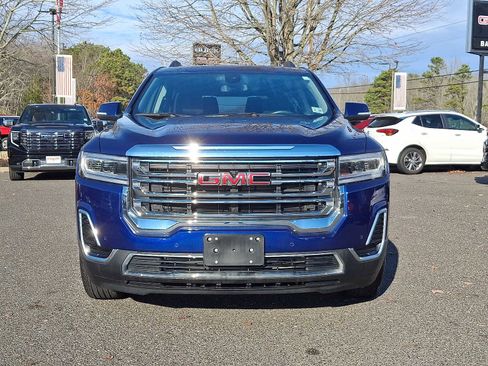 Certified 2023 GMC Acadia SLE w/ Driver Convenience Package image 2