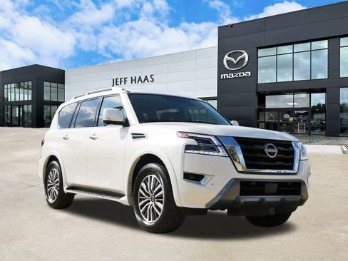 Used 2024 Nissan Armada SL image 4
