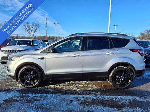 Used 2017 Ford Escape SE w/ Equipment Group 201A image 8