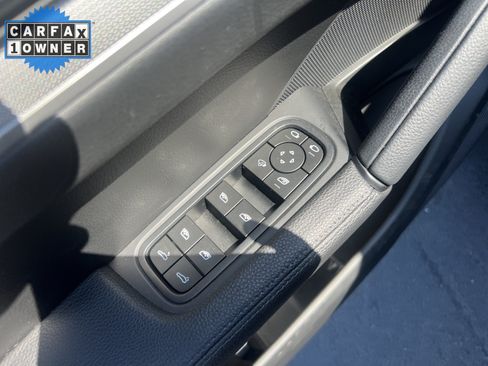 Used 2024 Porsche Cayenne Coupe AWD/4WD image 15