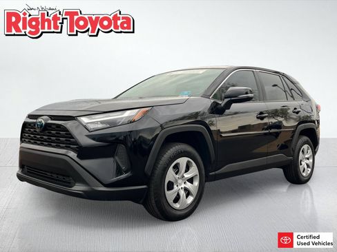 Certified 2023 Toyota RAV4 LE AWD/4WD image 1