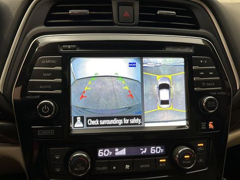 Used 2016 Nissan Maxima Platinum FWD image 31