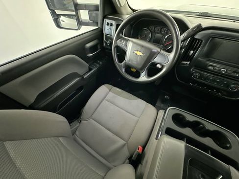 Used 2019 Chevrolet Silverado 3500 W/T w/ WT Convenience Package AWD/4WD image 9