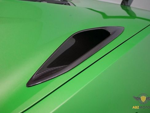 Used 2026 Chevrolet Corvette ZR1 w/ ZR1 Carbon Fiber Aero Package image 12