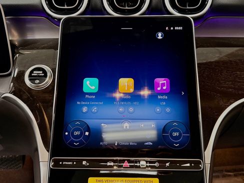 Used 2026 Mercedes-Benz GLC 300 image 32