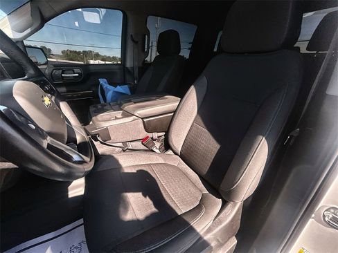 Used 2022 Chevrolet Silverado 1500 LT image 17