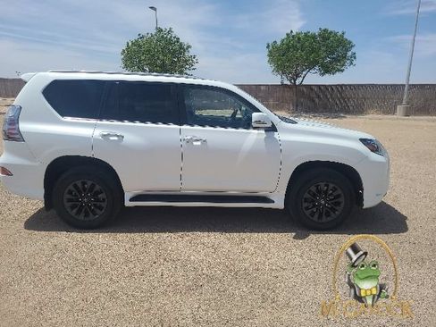 Used 2021 Lexus GX 460 Premium w/ Premium Package AWD/4WD image 4