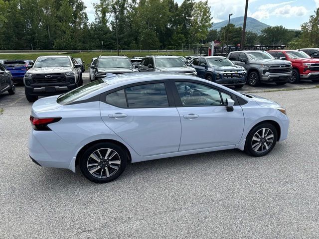 Used 2025 Nissan Versa SV w/ Trunk Package FWD image 18