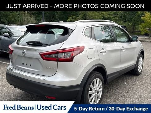 Certified 2022 Nissan Rogue Sport SV w/ Technology Package AWD/4WD image 9