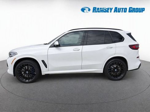 Used 2022 BMW X5 M50i w/ Climate Comfort Package AWD/4WD image 6