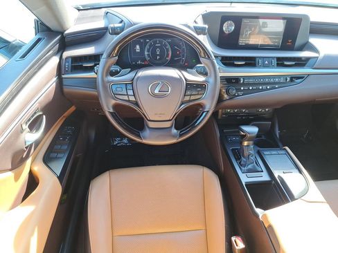 Used 2020 Lexus ES 350 w/ Premium Package image 11