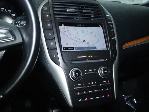Used 2019 Lincoln MKC Reserve w/ MKC Climate Package FWD image 26