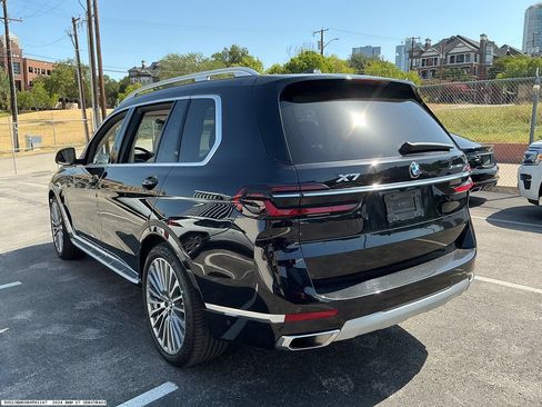 Used 2024 BMW X7 xDrive40i w/ Premium Package AWD/4WD image 6