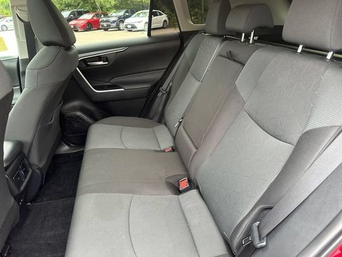 Used 2025 Toyota RAV4 XLE w/ Convenience Package AWD/4WD image 18