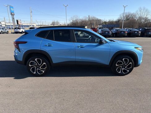 Certified 2025 Chevrolet Trax RS w/ Driver Confidence Package image 20