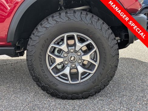 New 2025 Ford Bronco Badlands image 11