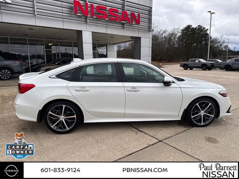 Used 2024 Honda Civic Touring image 7