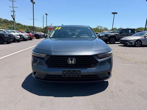 Used 2023 Honda Accord EX image 3