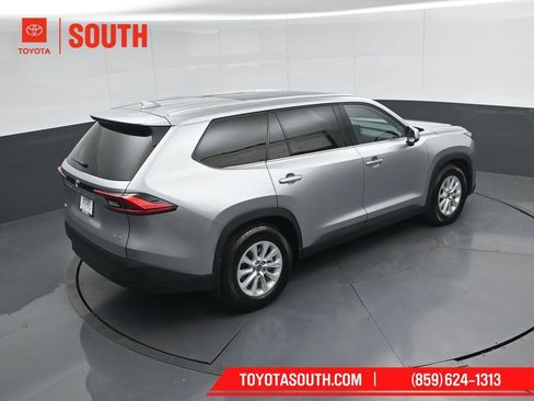 Used 2024 Toyota Grand Highlander AWD image 50