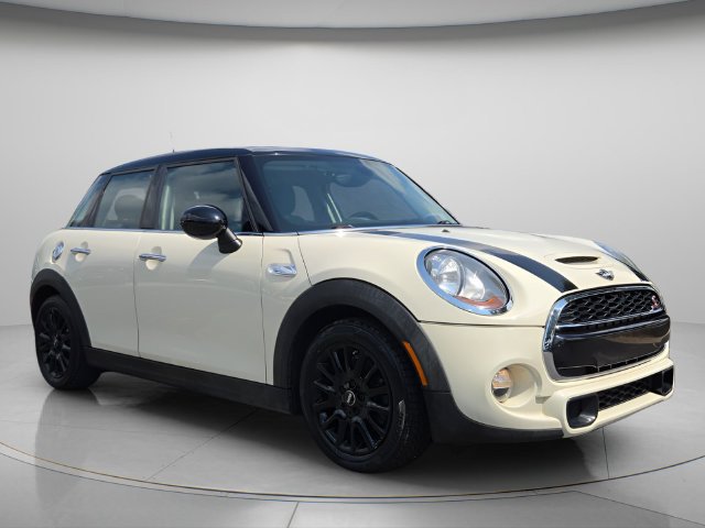 Used 2018 MINI Cooper S FWD image 9