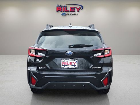 Certified 2025 Subaru Crosstrek 2.5i Limited w/ Crosstrek Mirror Package image 4