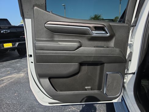 Certified 2023 Chevrolet Silverado 1500 LTZ AWD/4WD image 13