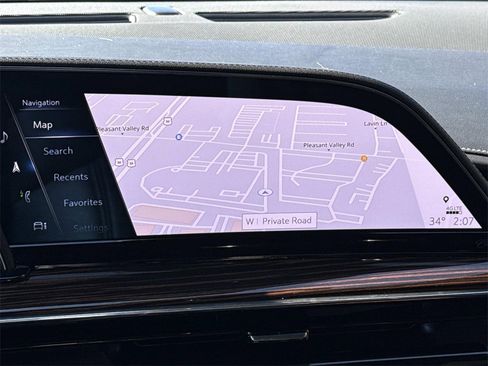 Used 2022 Cadillac Escalade Luxury image 21