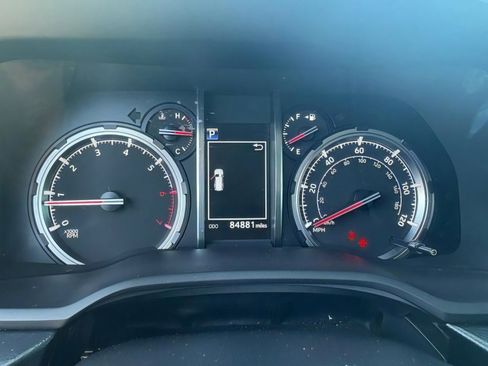 Used 2020 Toyota 4Runner TRD Off-Road AWD/4WD image 22