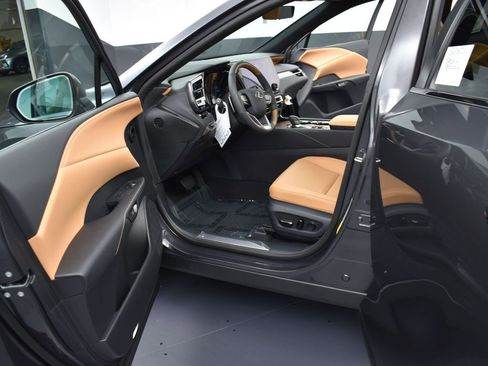 New 2025 Lexus RX 350 image 12