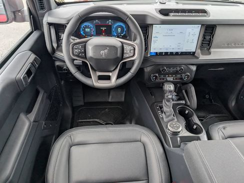 New 2026 Ford Bronco Badlands AWD/4WD image 8