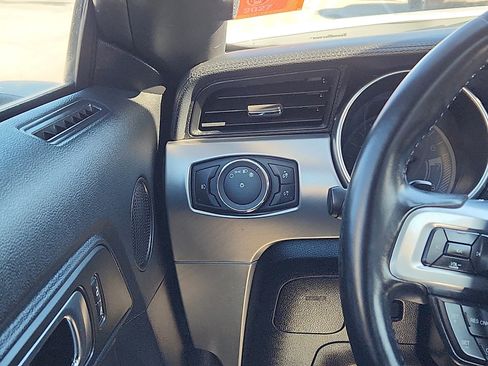 Used 2019 Ford Mustang Premium image 13