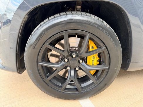Used 2018 Jeep Grand Cherokee Trackhawk AWD/4WD image 15