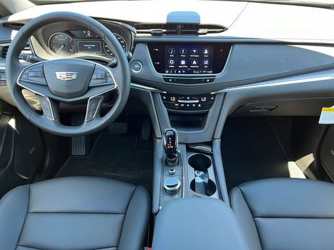 New 2026 Cadillac XT5 Luxury w/ LPO, Floor Liner Package AWD/4WD image 3