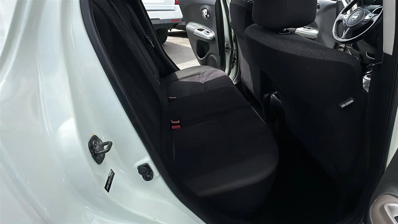 Used 2012 Nissan Juke SV AWD/4WD image 30