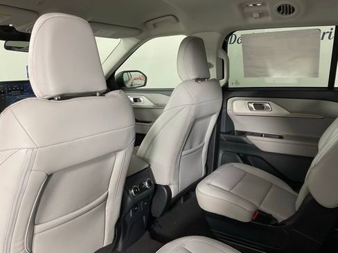 New 2026 Ford Explorer Active w/ Active Comfort Package image 15