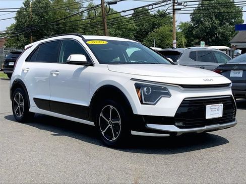 Used 2023 Kia Niro FWD image 1