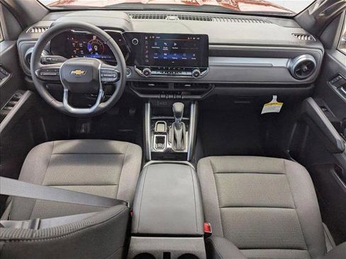 New 2025 Chevrolet Colorado LT image 17