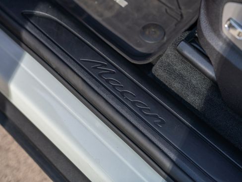 Certified 2026 Porsche Macan AWD/4WD image 12
