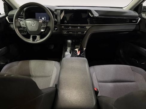 Used 2025 Toyota Camry LE image 12
